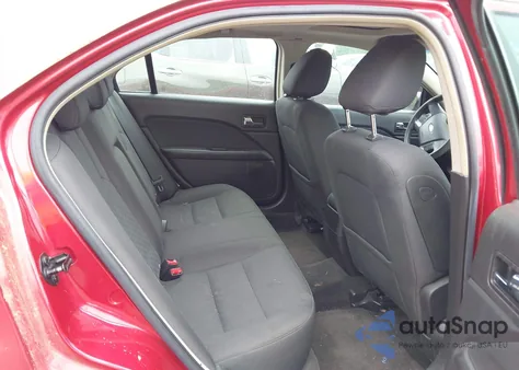 2010 Ford Fusion Se z USA, uszkodzony, nr VIN 3FAHP0HA4AR334048